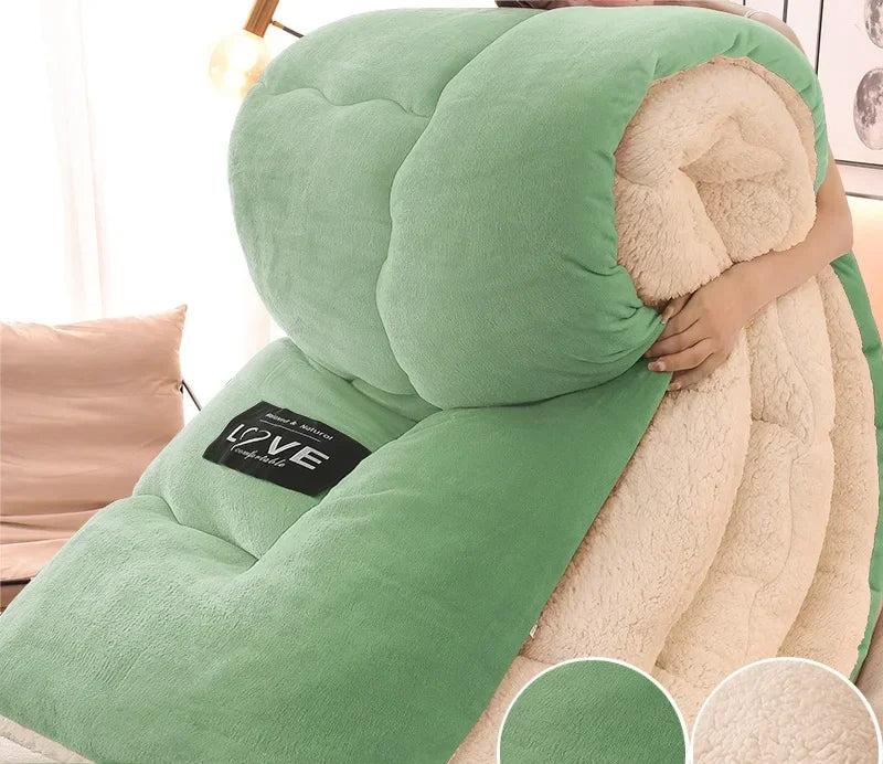 Soft Plush Fleece Throw Blanket for Warm Winter Nights