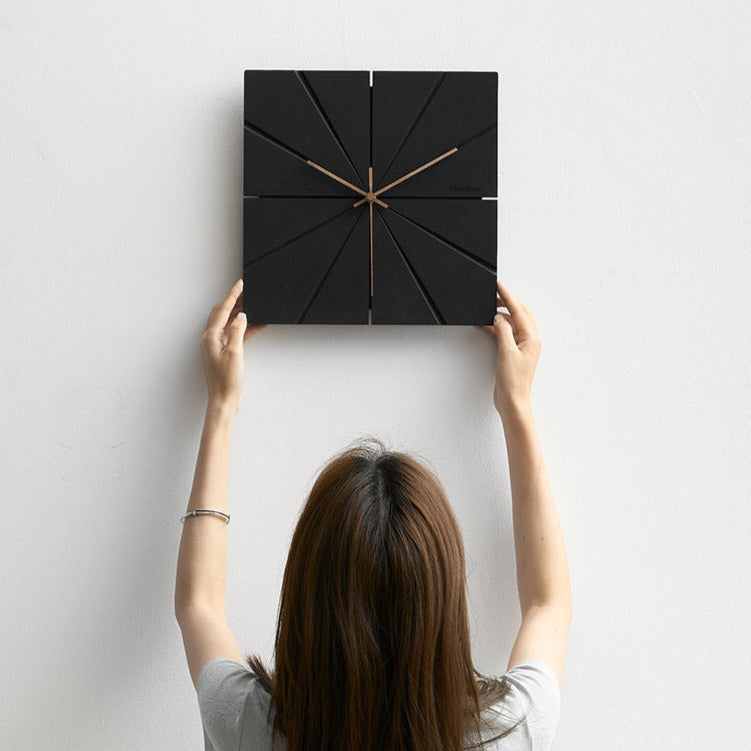Simple Quiet Wall Clock for Home Decoration