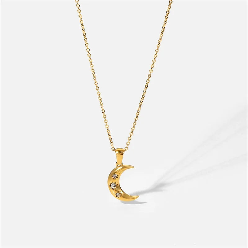 Luxury Gold Diamond Crescent Moon Pendant Necklace