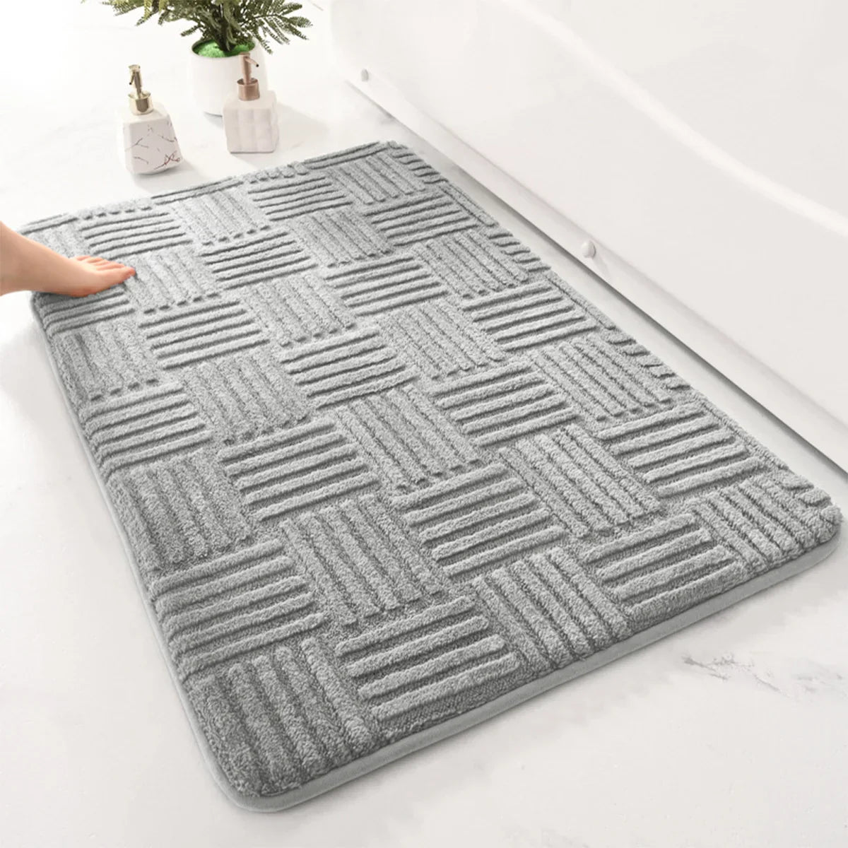Plush Striped Bathroom Mat with Grip and Quick Dry Technology
