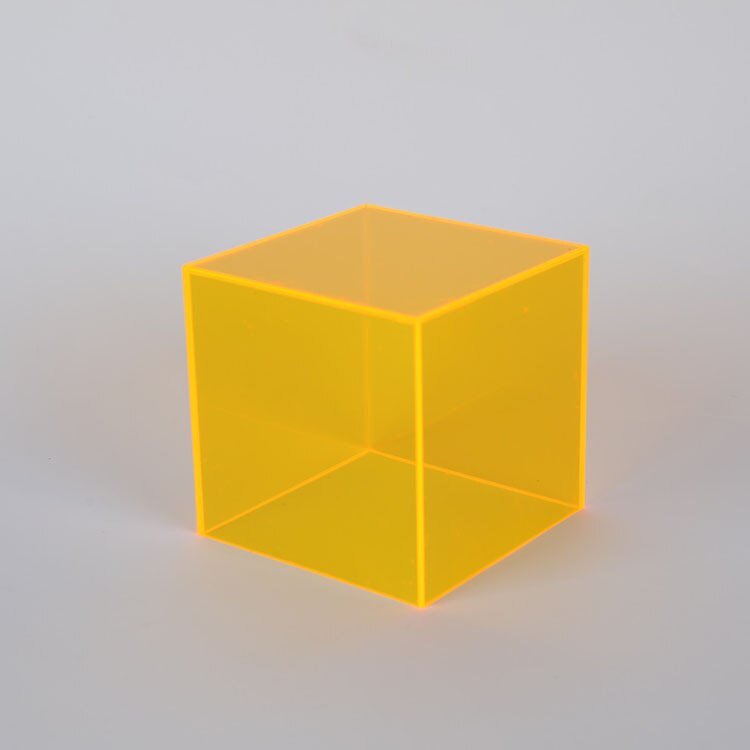 Clear Plastic Storage Container with Sleek Transparent Lid