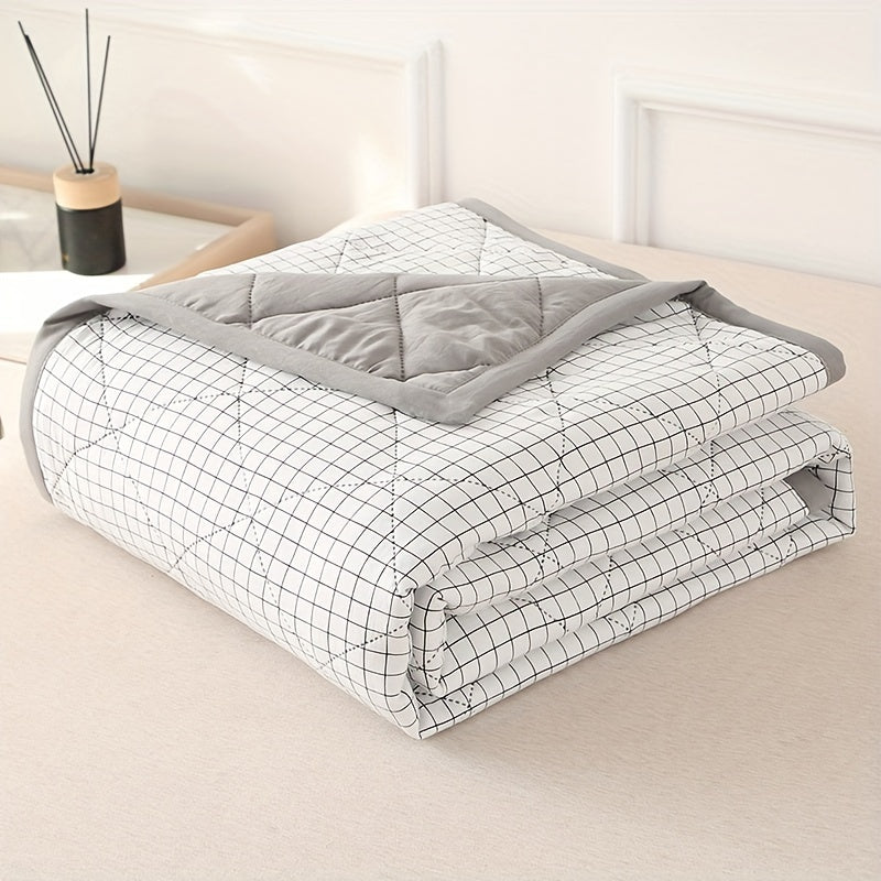 Stylish Plaid Throw Blanket for Chill Nights