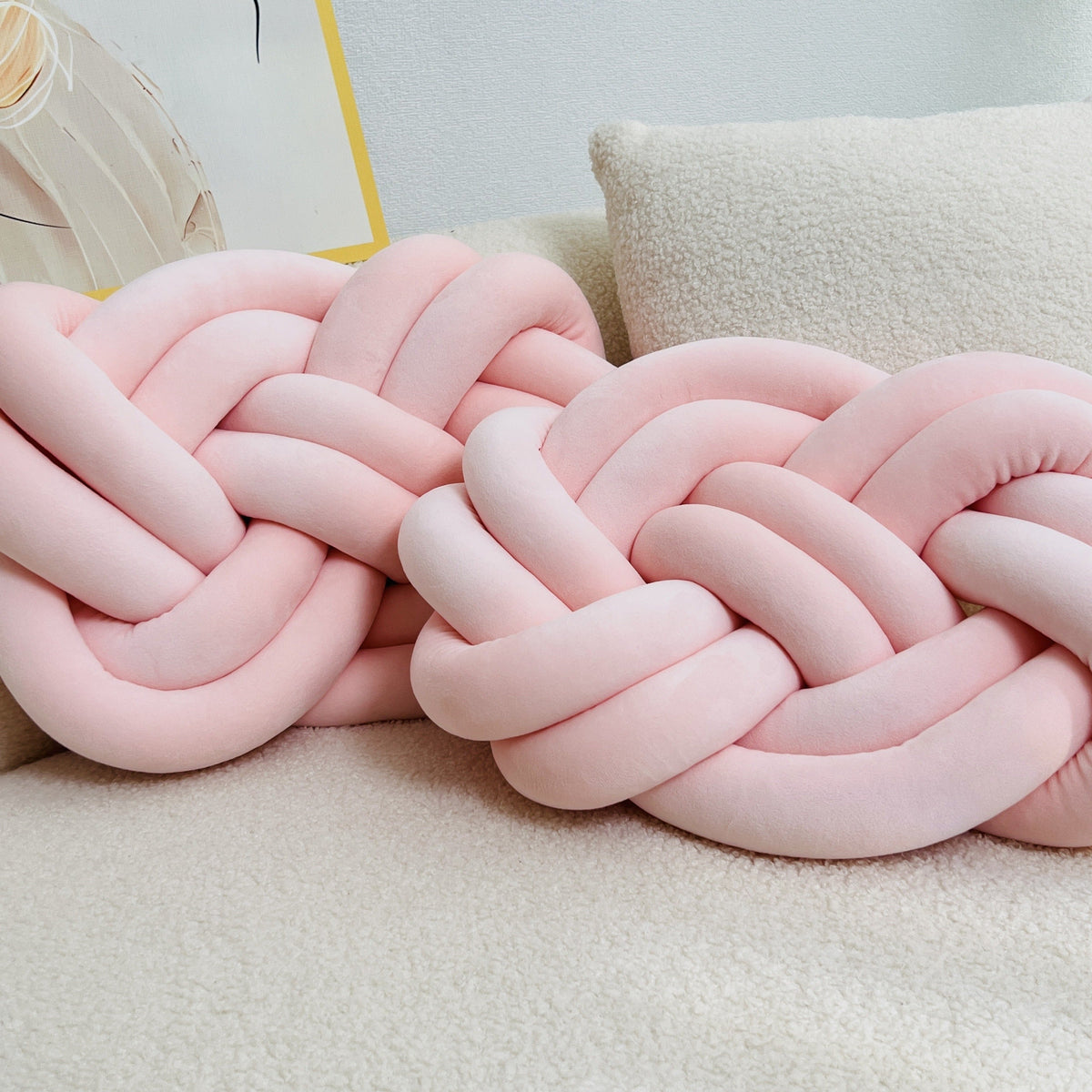 Plush Cloud Pillow - Soft Deluxe Rest Pillow