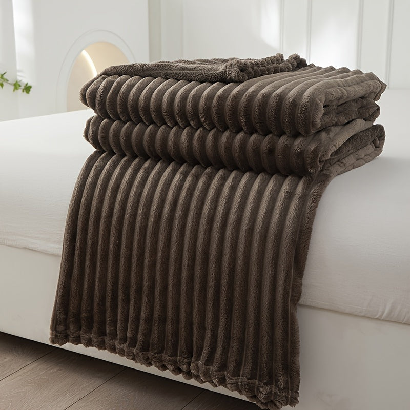 Cozy Fleece Blanket with Textured Pattern