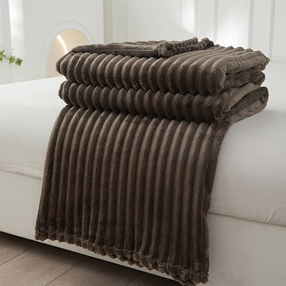Cozy Fleece Blanket with Textured Pattern