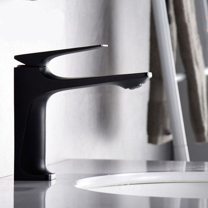 Modern Bathroom Sink Faucet with Sleek Design