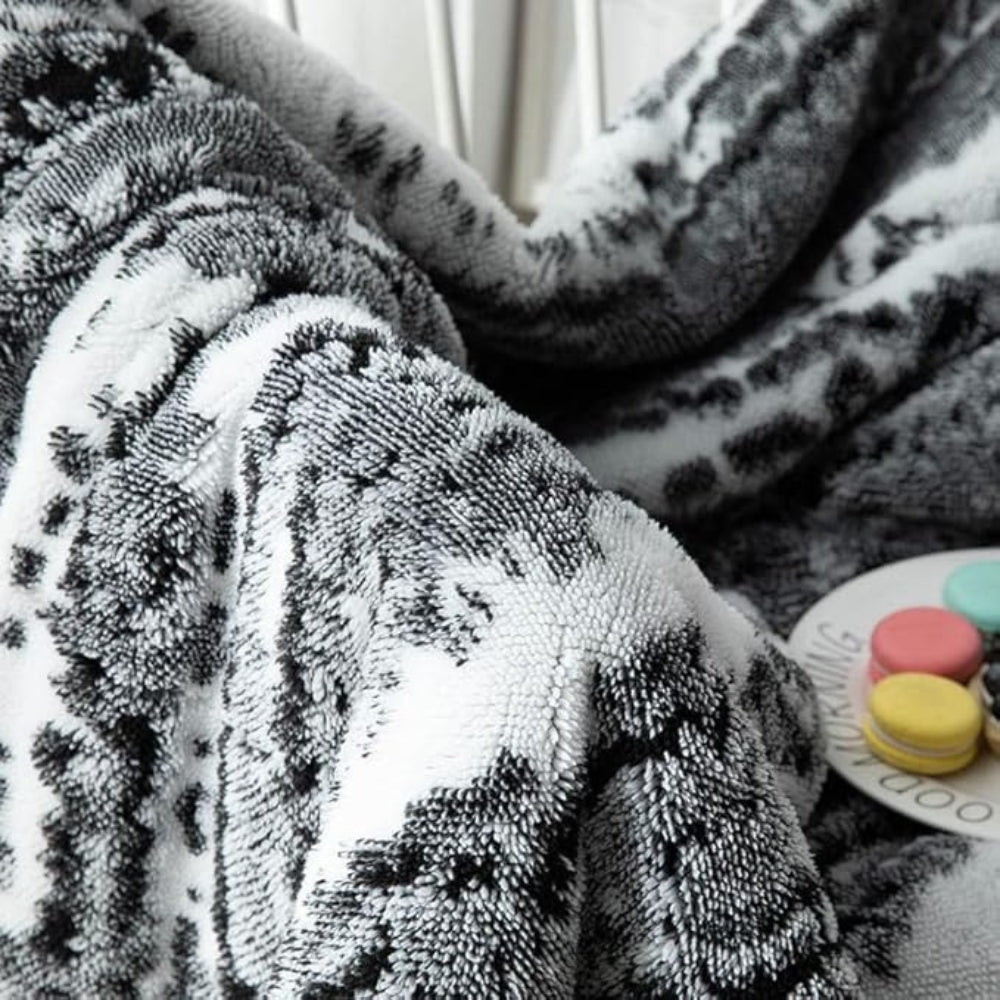 Plush Fleece Throw Blanket