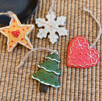 Vintage Winter Snowflake Crystal Pendant Necklace