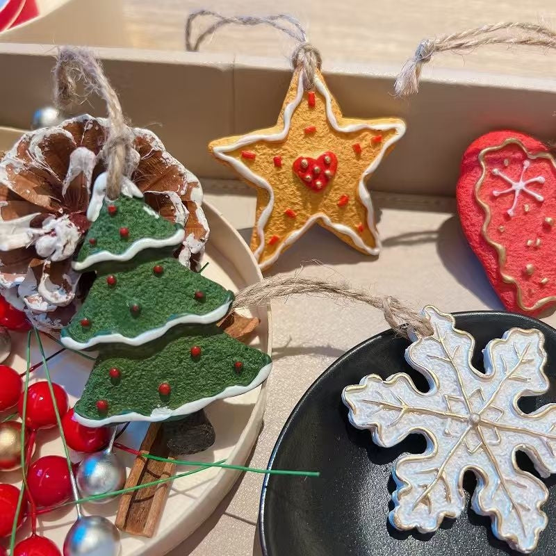 Vintage Winter Snowflake Crystal Pendant Necklace - Yeezlab