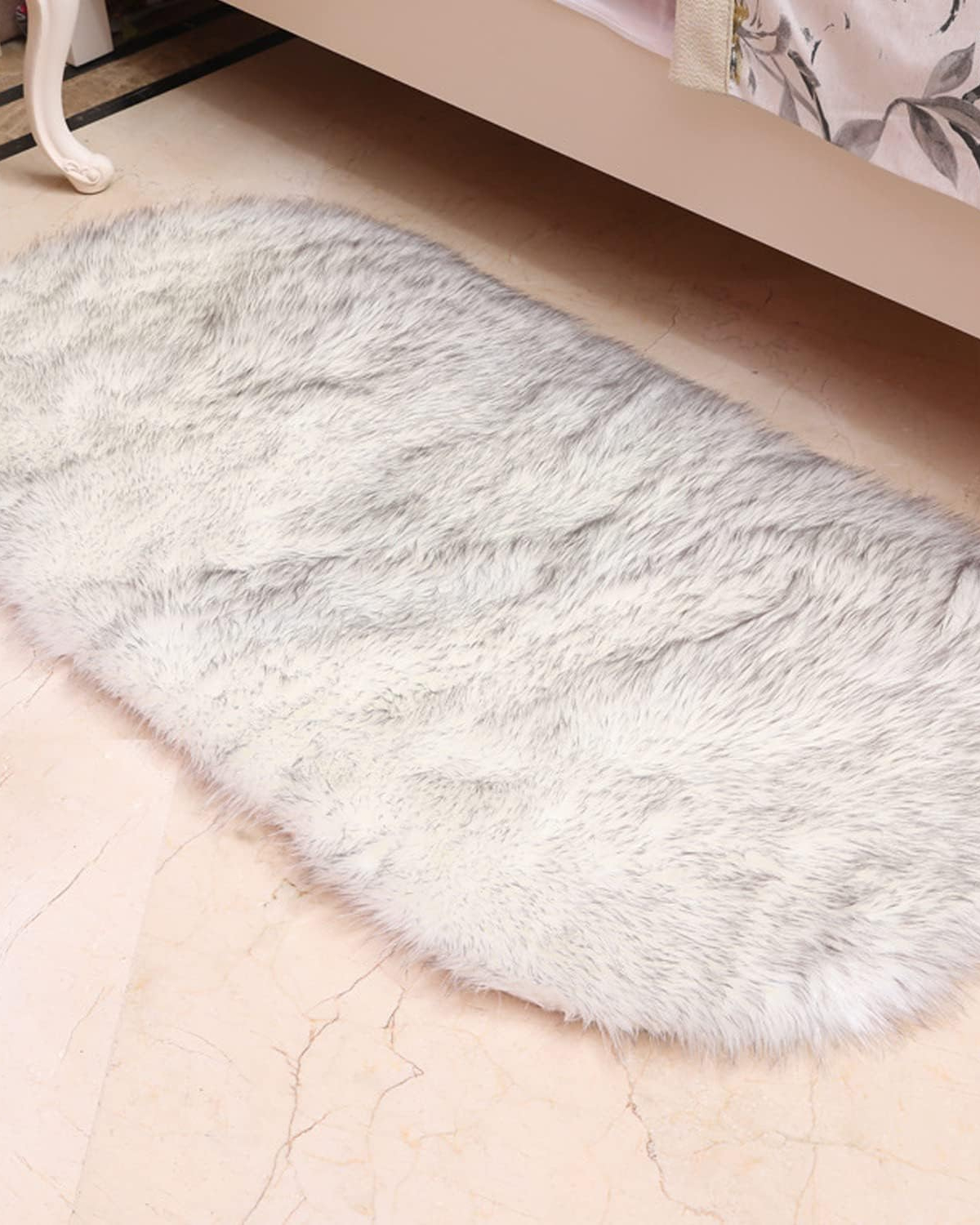 Cozy Yeezlab Throw Blanket with Ultra Soft Fabric