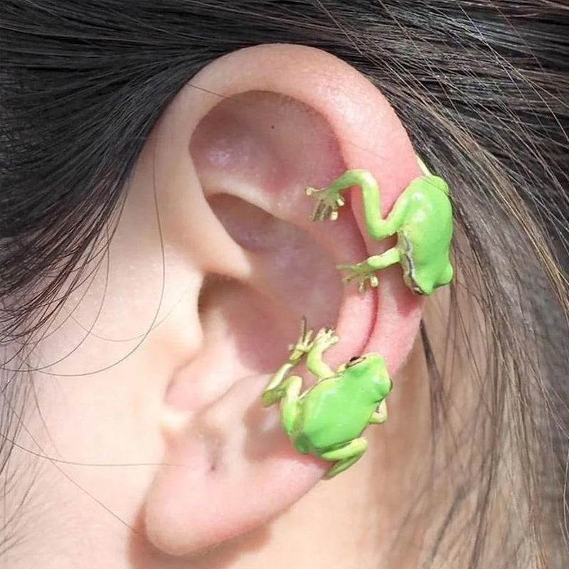 Trendy Tree Frog Stud Earrings