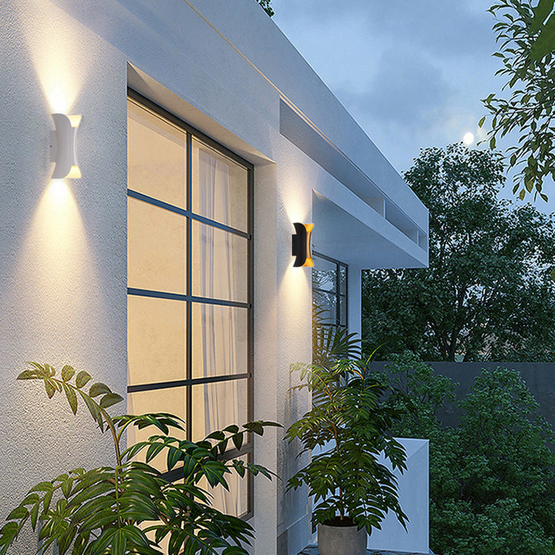 Contemporary Steel Outdoor Wall Light - Yeezlab