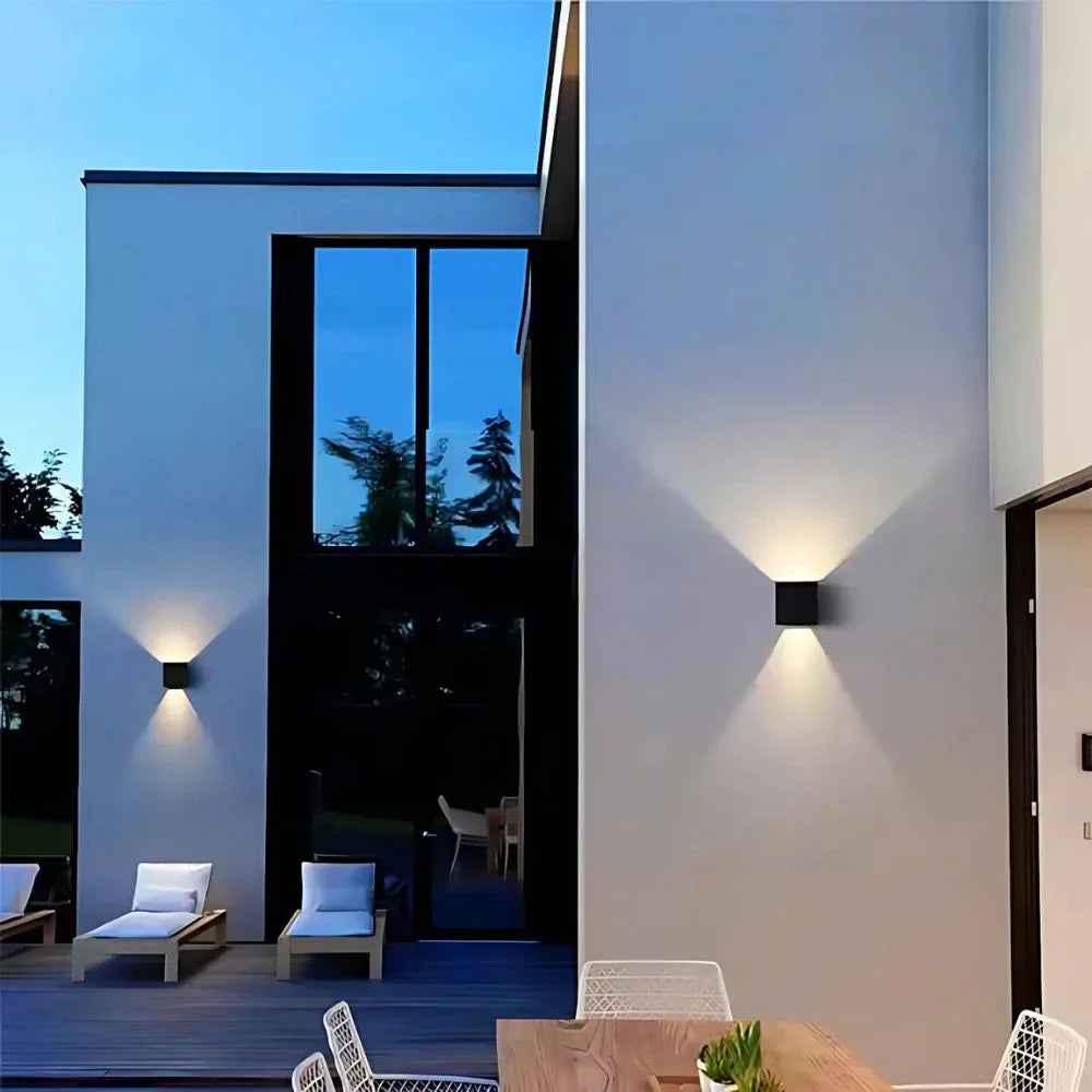 Flexible LED Mounting Lamp