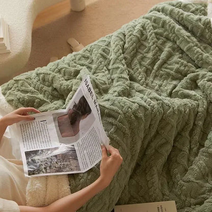Plush Winter Wool Blanket - Soft & Cozy