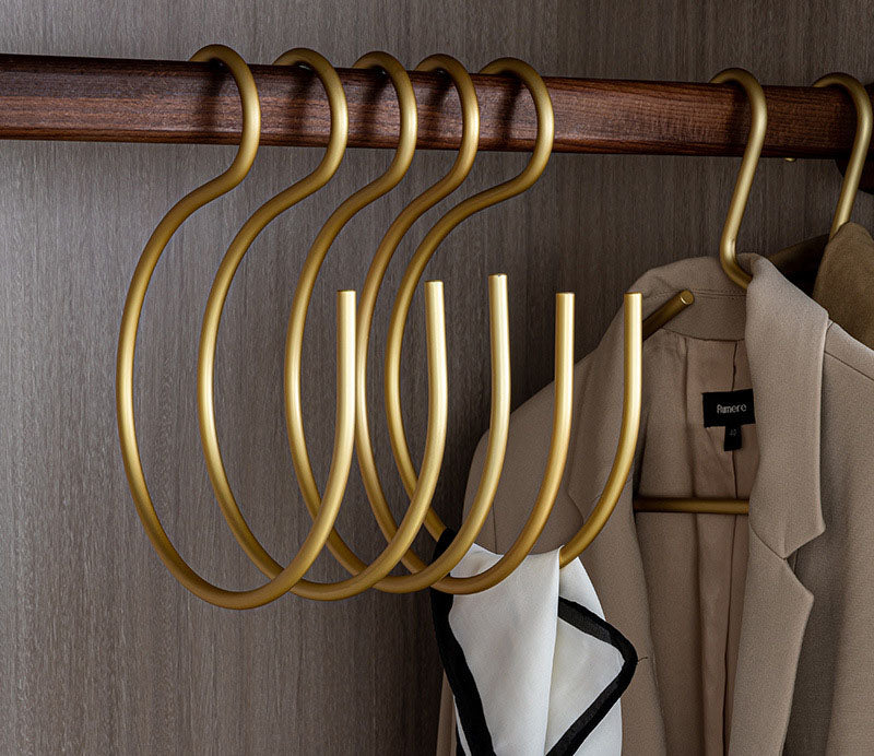 Stylish Metal Coat Hook Hanger for Closet Organization