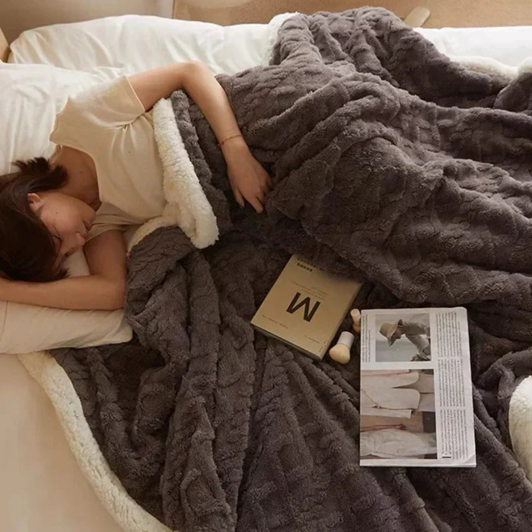 Plush Cozy Fleece Throw Blanket for Bed and Couch