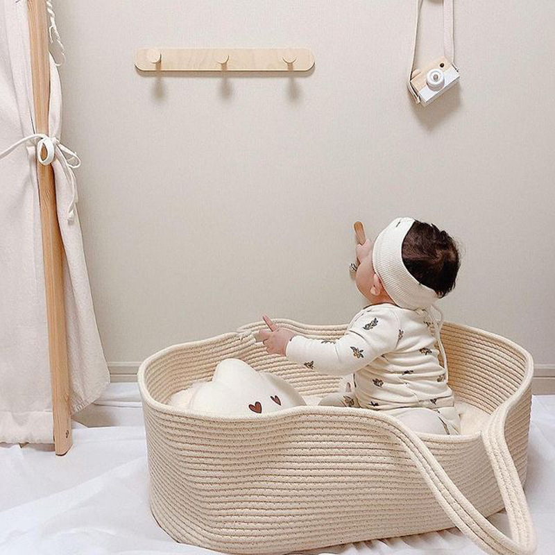 Cozy Baby Moses Basket with Handles