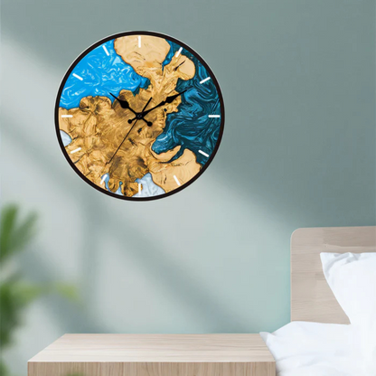 Simple Round Wall Clock in Modern Design