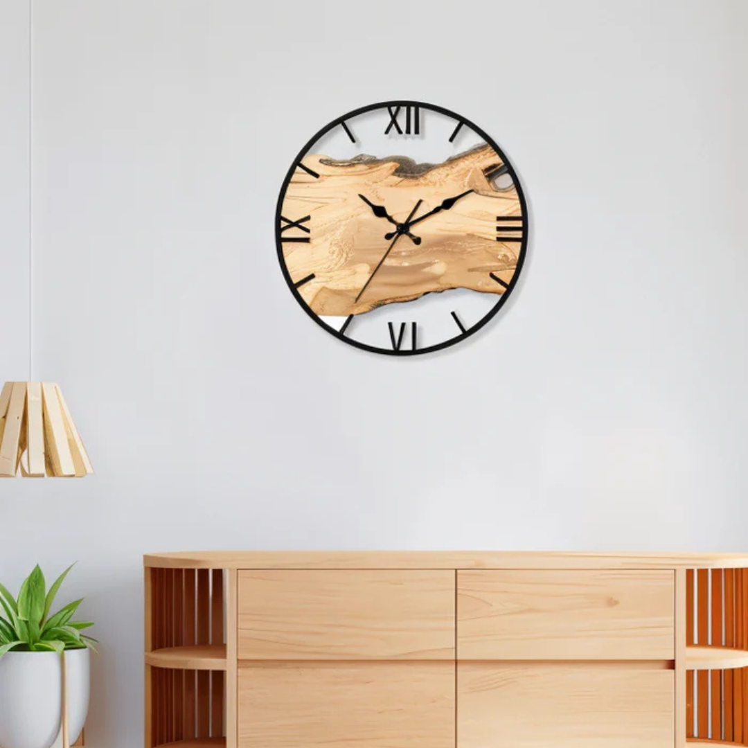 Simple Round Wall Clock in Modern Design