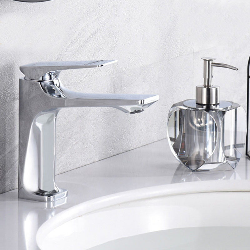 Modern Bathroom Sink Faucet with Sleek Design - Yeezlab