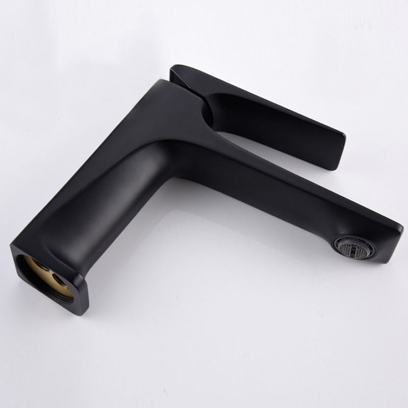 Modern Bathroom Sink Faucet with Sleek Design