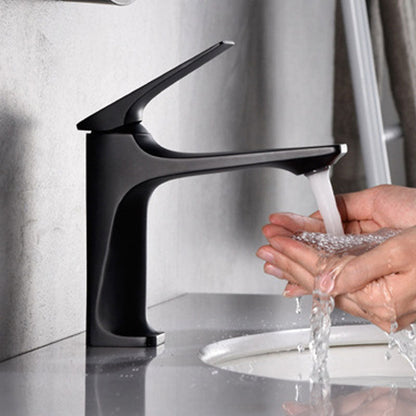 Modern Bathroom Sink Faucet with Sleek Design