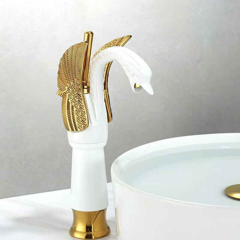 Luxury Brass Single Handle Bathroom Faucet