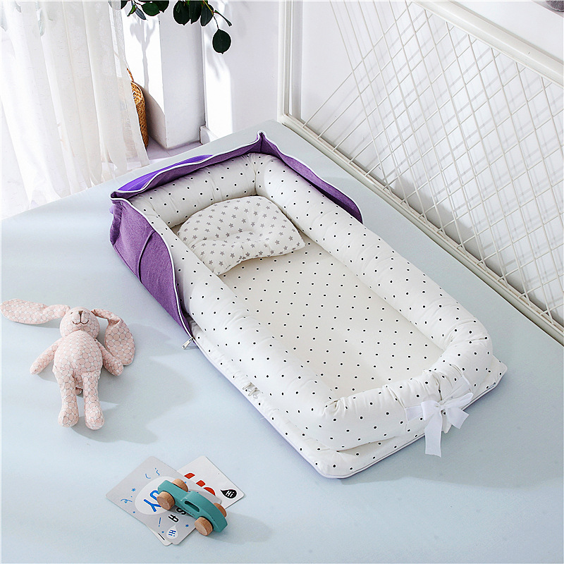 Compact Foldable Baby Crib with Pillow - Yeezlab