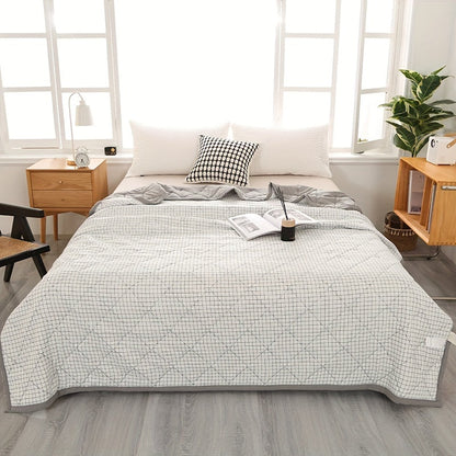 Stylish Plaid Throw Blanket for Chill Nights