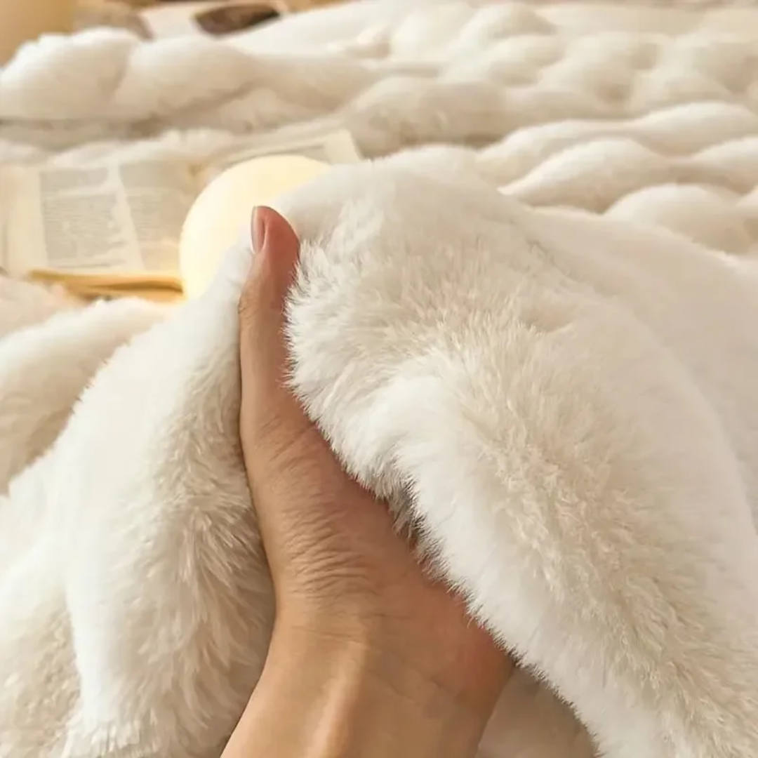 Cozy Plaid Throw Blanket