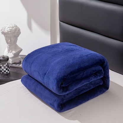 Soft Gray Plush Blanket for All Seasons
