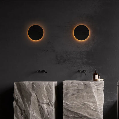 Sleek Outdoor LED Wall Light Metal Finish
