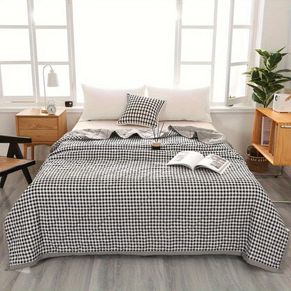 Stylish Plaid Throw Blanket for Chill Nights