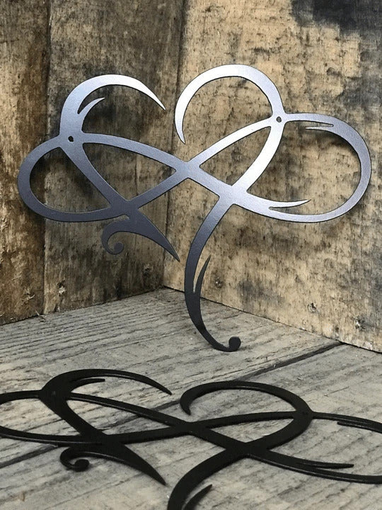 Lovely Metal Heart Wall Decor