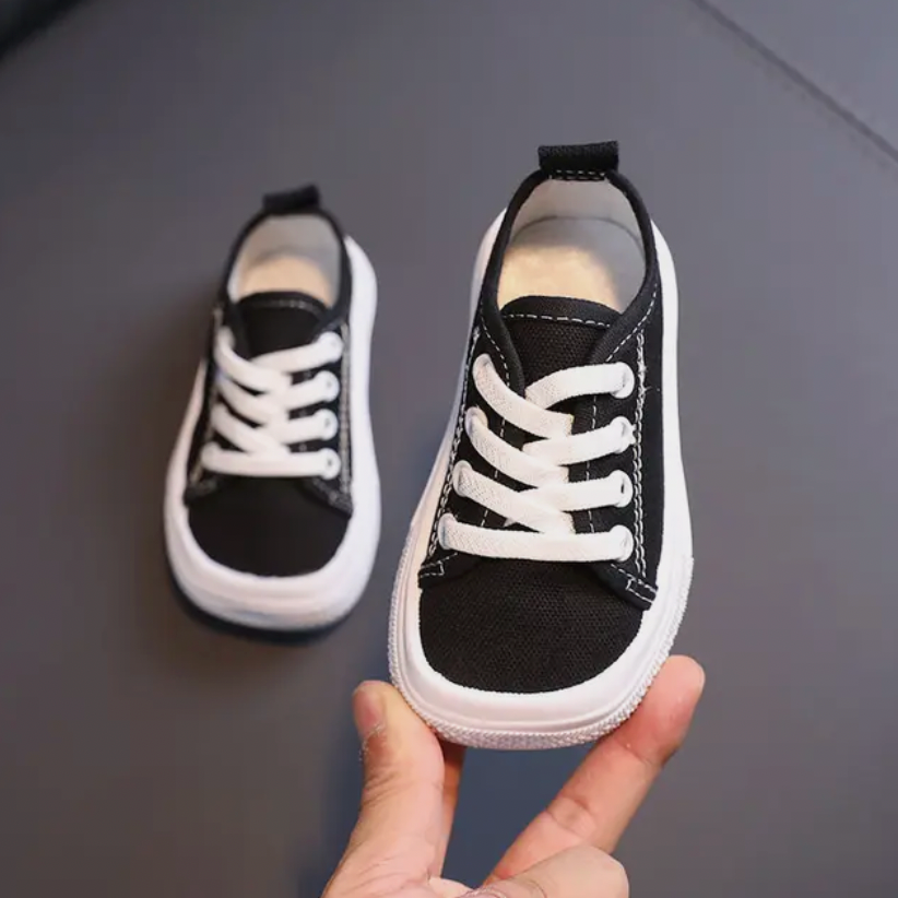 Comfortable Kids Barefoot Running Shoes - FlexiSteps - Yeezlab