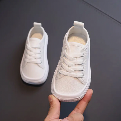 Comfortable Kids Barefoot Running Shoes - FlexiSteps