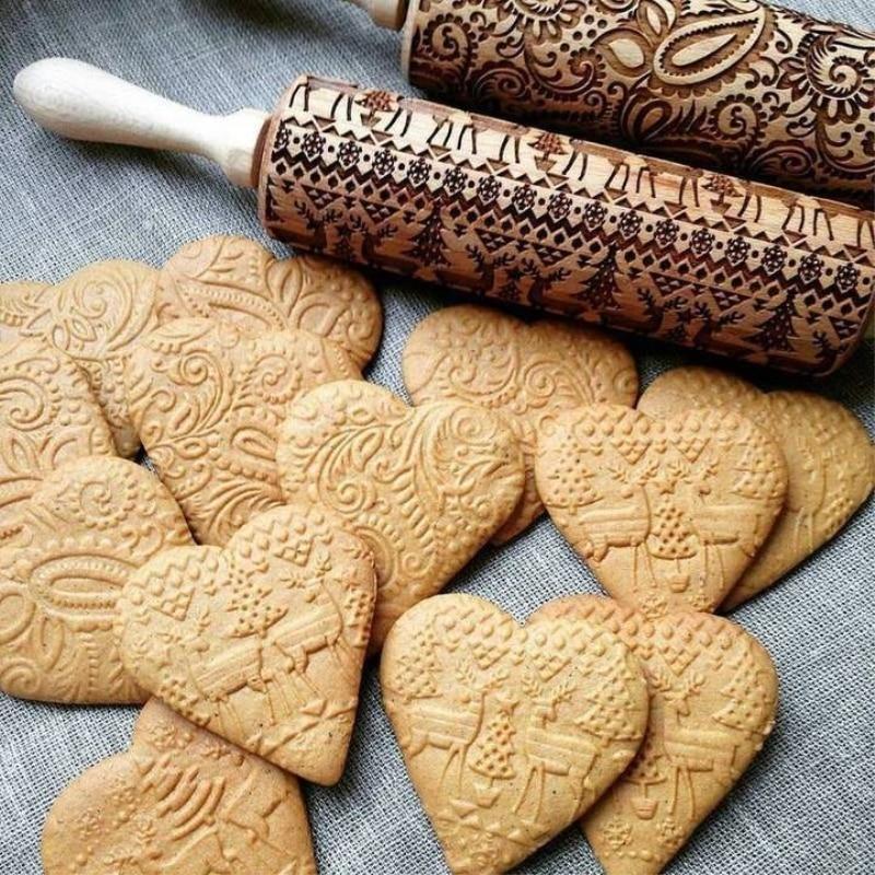 Top Christmas Reindeer Cookie Rolling Pin for Baking - Yeezlab