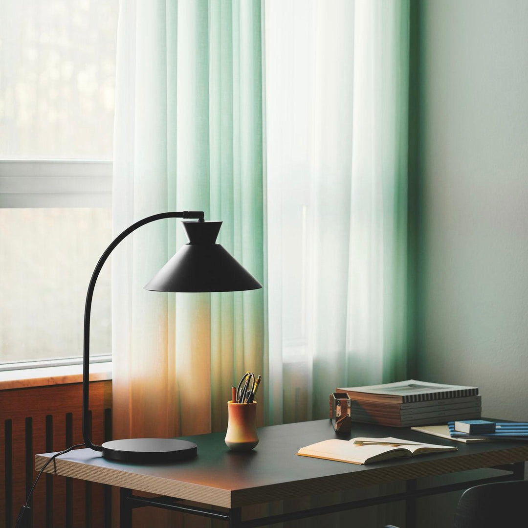 Vintage Chic Table Lamp - Yeezlab