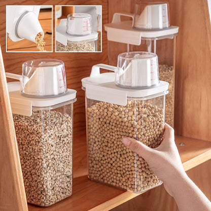 Fresh Food Storage Container with Measurement Cup