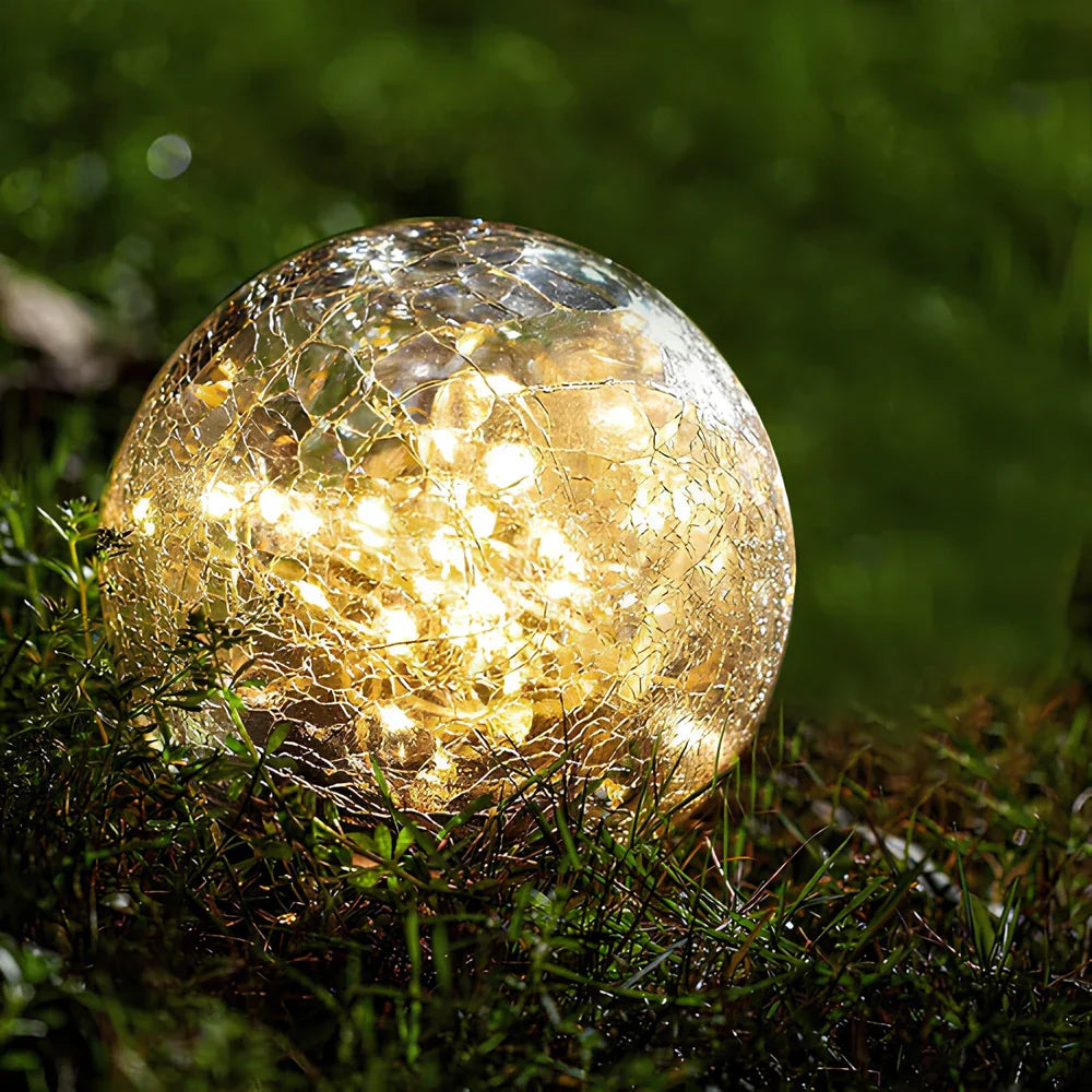 Outdoor Solar Powered Globe Lamp