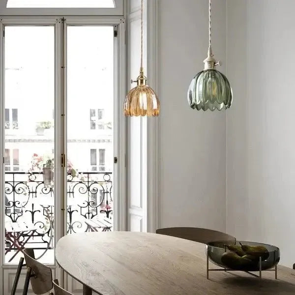 Stylish Glass Pendant Light in Floral Design