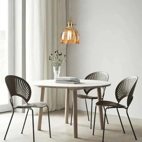 Stylish Glass Pendant Light in Floral Design