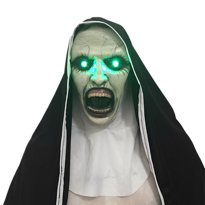Fashionable Face Mask Accessory