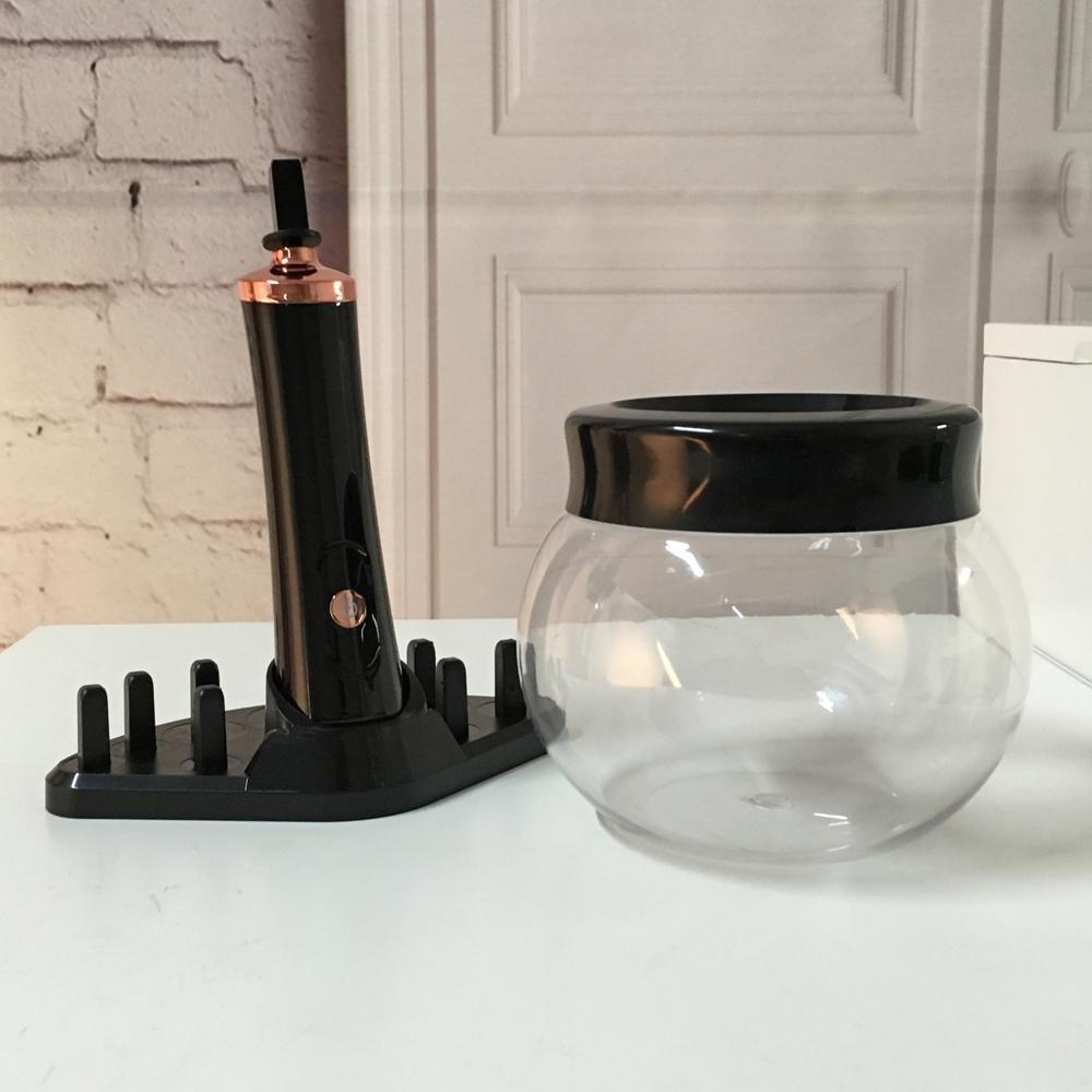 Easy Makeup Brush Cleaner And Sanitizer Tool