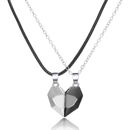 Magnetic Couple Pendant Necklace for Forever Love