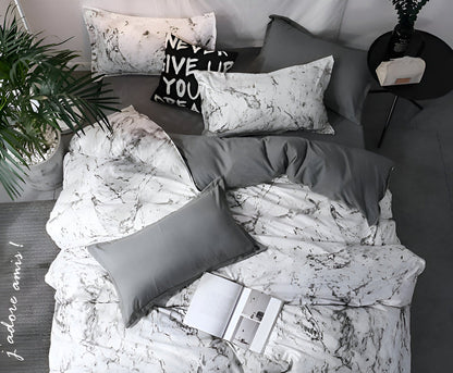 Elegant 3-Piece Bedding Set with Marble Design