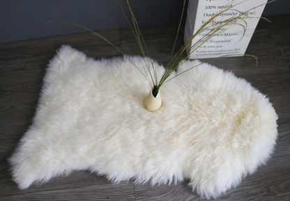 Plush Faux Fur Area Rug – Soft Fake Sheepskin Mat