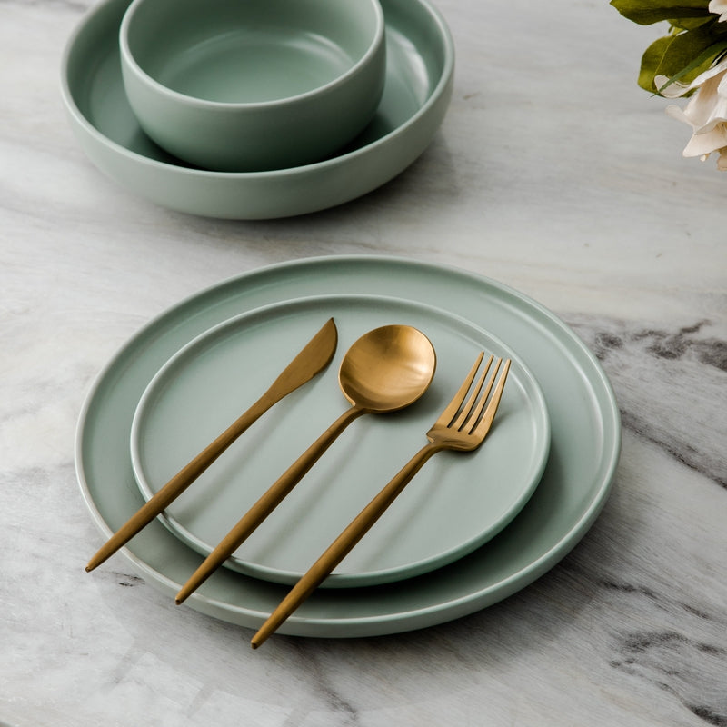Premium Metal Flatware Set in Trendy Colors