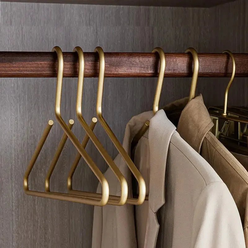 Premium Non-Slip Hangers - Durable Matte Coat Hangers Set - Yeezlab