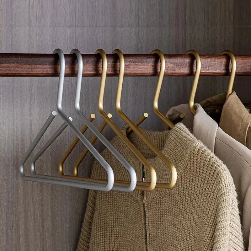 Premium Non-Slip Hangers - Durable Matte Coat Hangers Set
